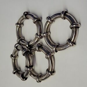 🌷3/$25 Set of 4 silvertone napkin rings